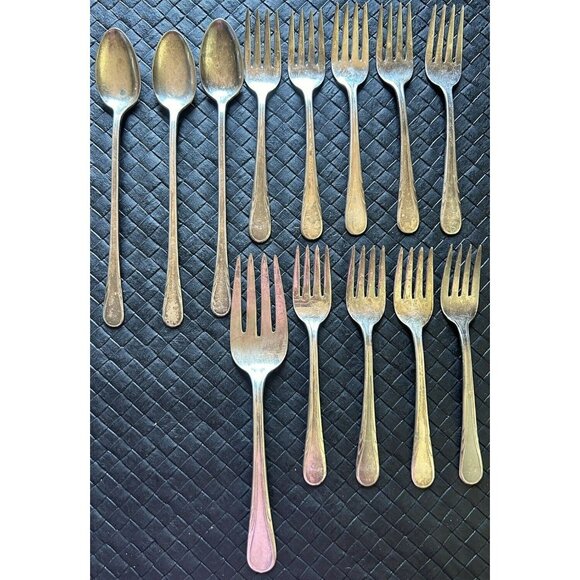 R.C. Rogers Cutlery Co. 1938 Argyle Pattern International Silver 13 Piece Seta